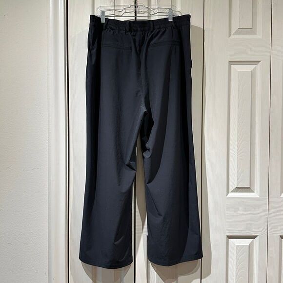 Gap GapFit Black High Rise Runaround Wide Leg Trousers Lightweight Elastic Waist - Picture 7 of 12